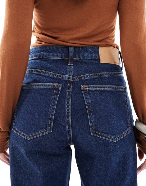 ASOS DESIGN crop comfort stretch straight leg jeans in indigo