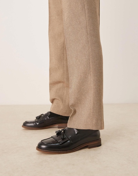 ASOS DESIGN loafers in black leather with fringe and tassel detail