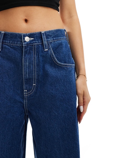 ASOS DESIGN horseshoe barrel jean in mid blue