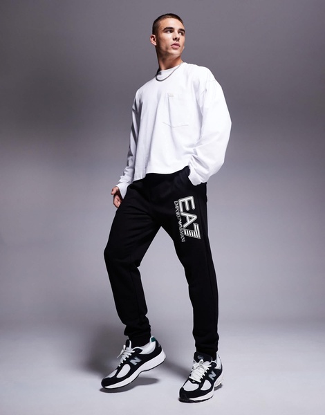 EA7 front logo sweatpants in black