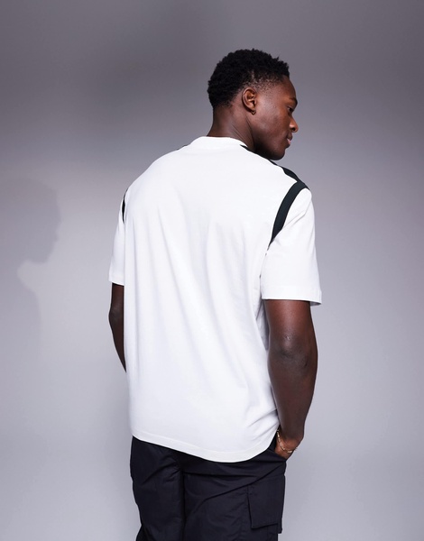Armani Exchange t-shirt with central logo in white