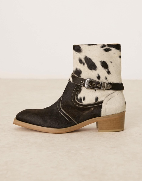 ASOS DESIGN Premium chelsea boots in cow hair with cuban heels