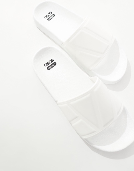 ASOS DESIGN sliders in white