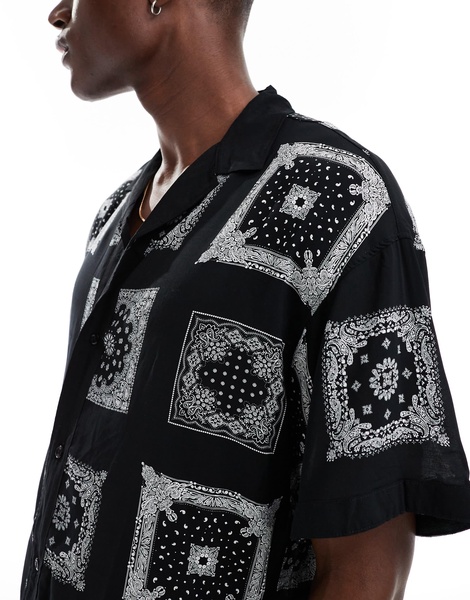 ADPT oversized camp collar shirt with bandana print in black