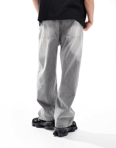 Bershka skater fit jeans in washed gray