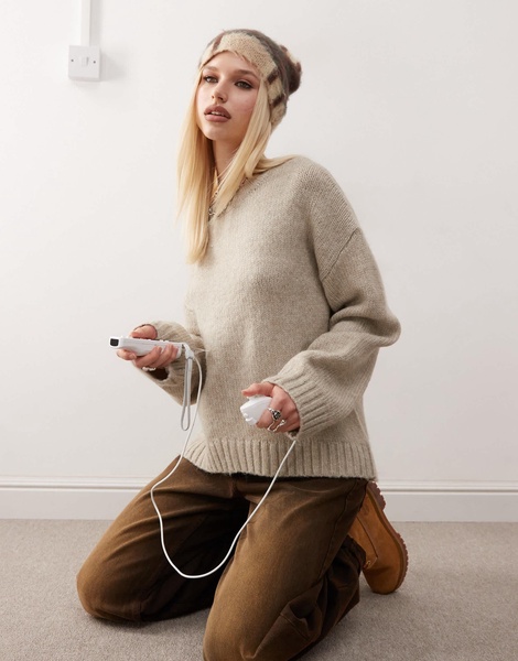Monki crew neck knitted sweater in beige