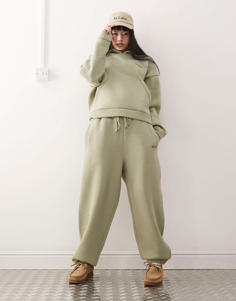 Reclaimed Vintage contrast stitch balloon sweatpants - part of a set