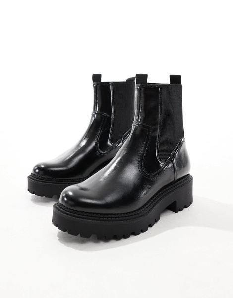 Stradivarius flat ankle boot in black