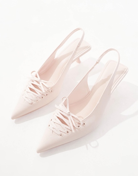 Stradivarius slingback kitten heeled shoe in beige