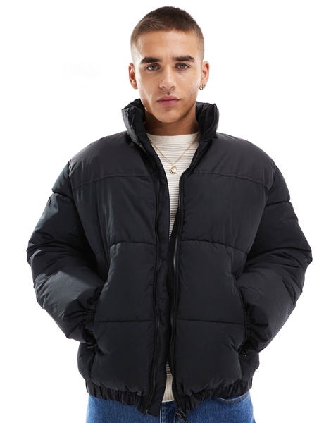 Bershka puffer jacket in black
