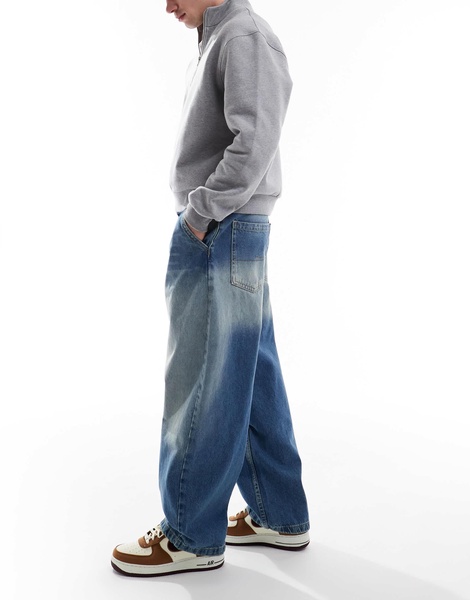 Bershka skater fit jeans in mid blue