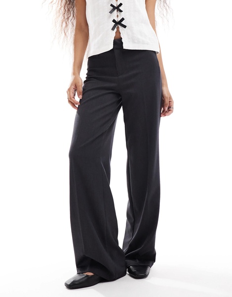 Bershka Petite Tailored pants in Charcoal
