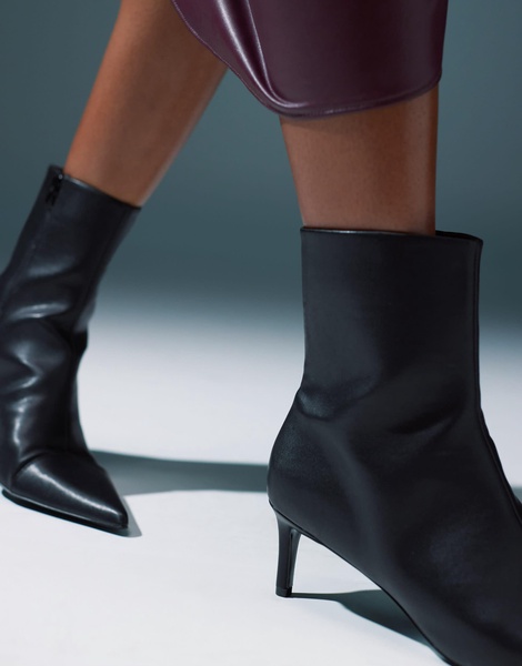 ASOS DESIGN Rosalie kitten heel mid boots in black