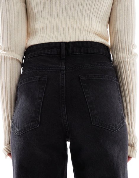 Bershka comfort fit mom jean in black