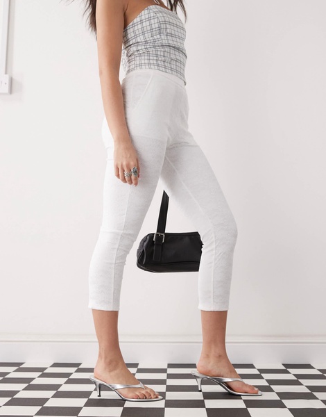 Amy Lynn lace capri pants in white