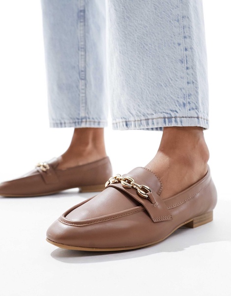 ASOS DESIGN Macaroon chain loafer in Tan
