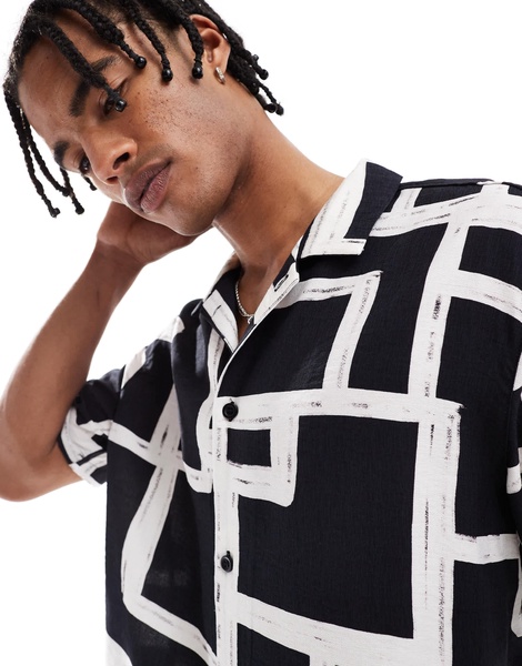 Bershka geometric patterned shirt in black