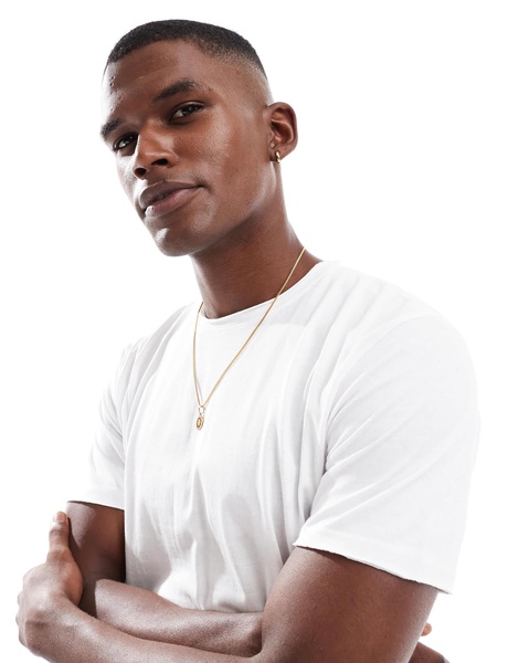 Brave Soul short sleeve T-shirt with raw hem in white