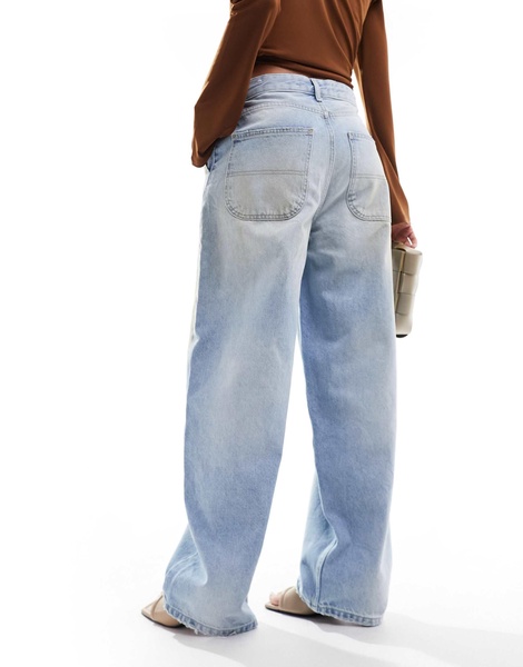 Bershka baggy skater jeans in light blue dirty wash