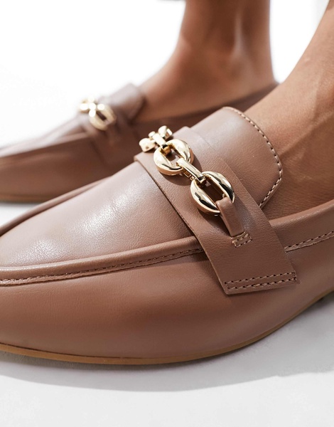 ASOS DESIGN Macaroon chain loafer in Tan