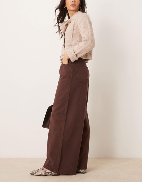 ASOS DESIGN wide leg pleated jean in brown tint