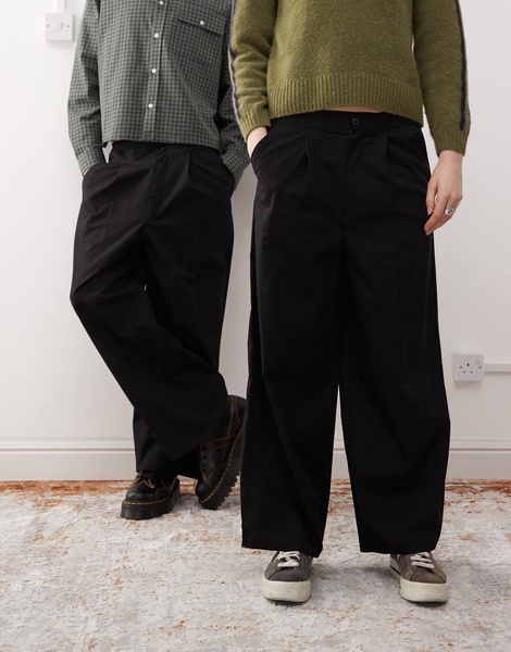Reclaimed Vintage Unisex Bermuda style pants in black