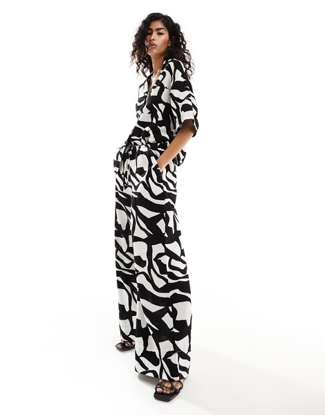 ASOS DESIGN cheesecloth tie waist wide pull on pants in print