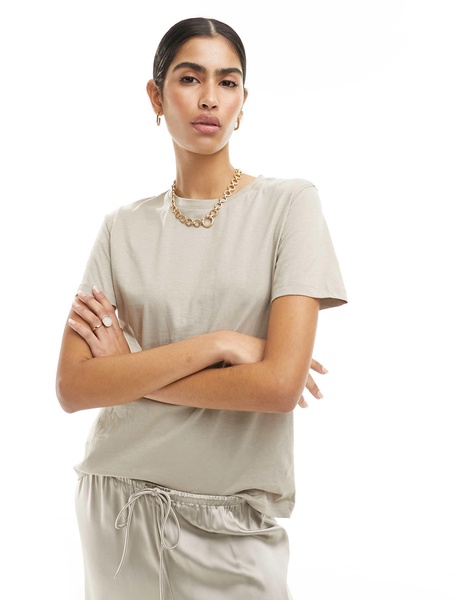Mango basic T-shirt in light beige