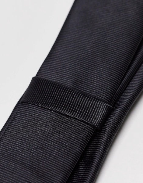 ASOS DESIGN slim tie in black