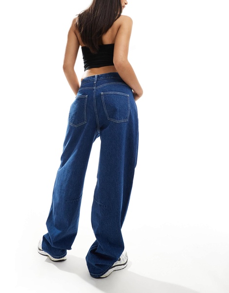 ASOS DESIGN horseshoe barrel jean in mid blue