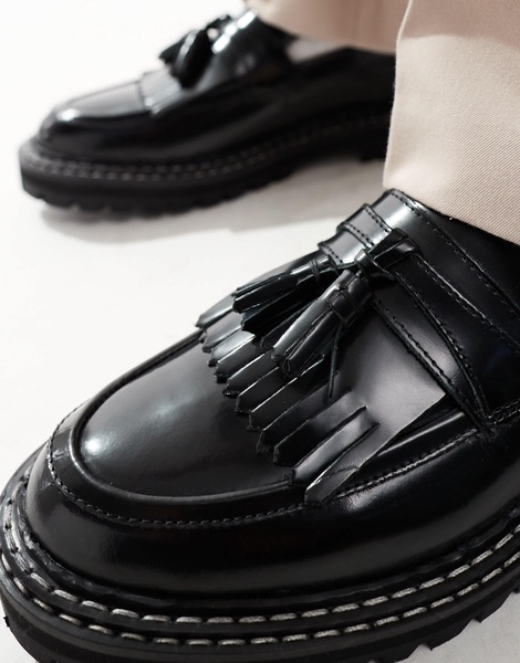 ASOS DESIGN loafers in black leather with contrast stitch