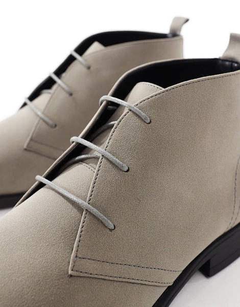 ASOS DESIGN lace-up chukka boots in gray