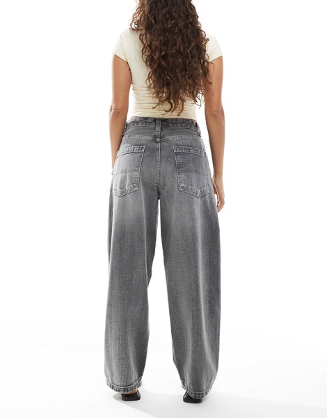 Bershka Petite skater jeans in gray