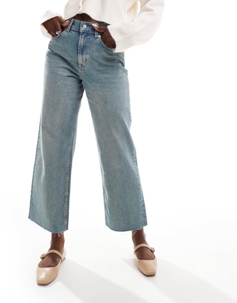 ASOS DESIGN cropped comfort stretch straight leg jeans in vintage wash