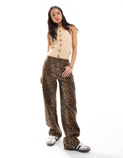 Brave Soul sleeveless knit vest with contrast buttons in camel