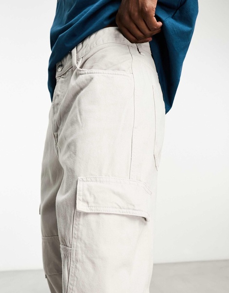 Bershka straight leg cargo in light gray