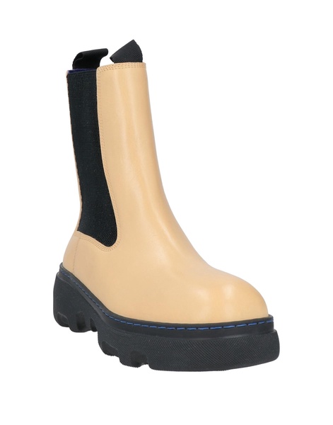 Ankle boot