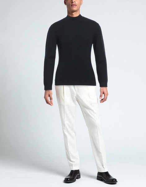 Sweater with zip