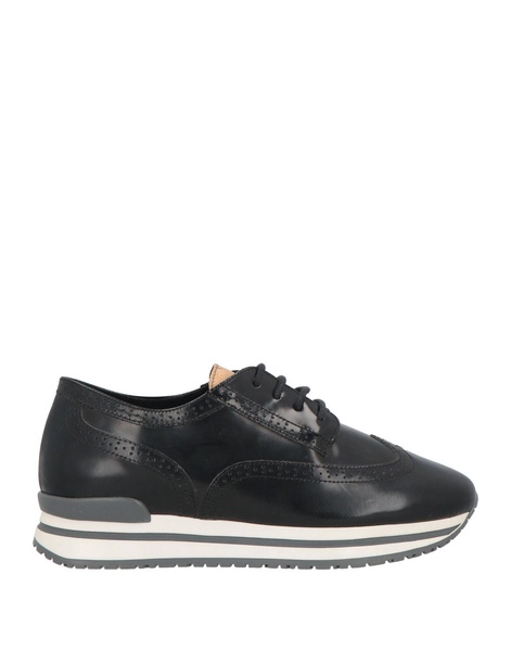 Laced shoes
