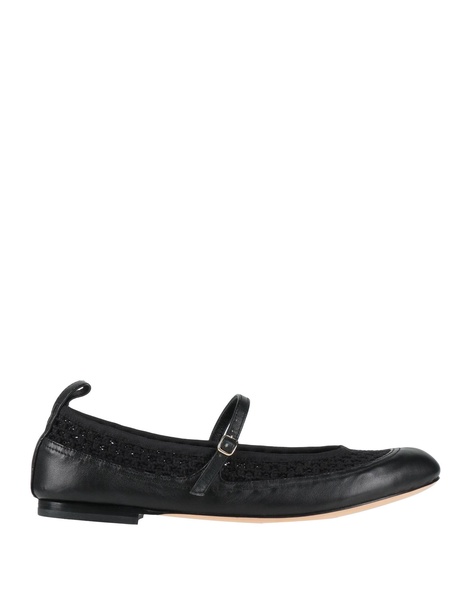Ballet flats