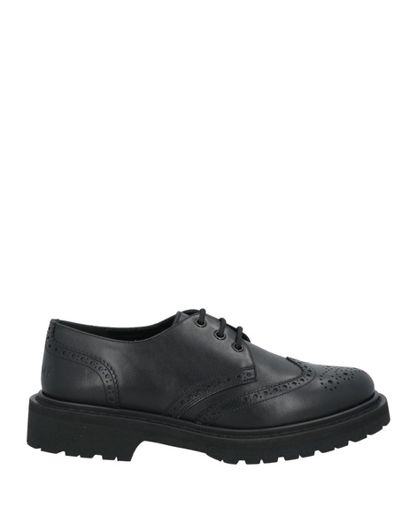 Laced shoes