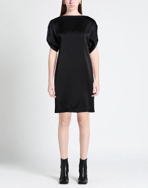 Short dress