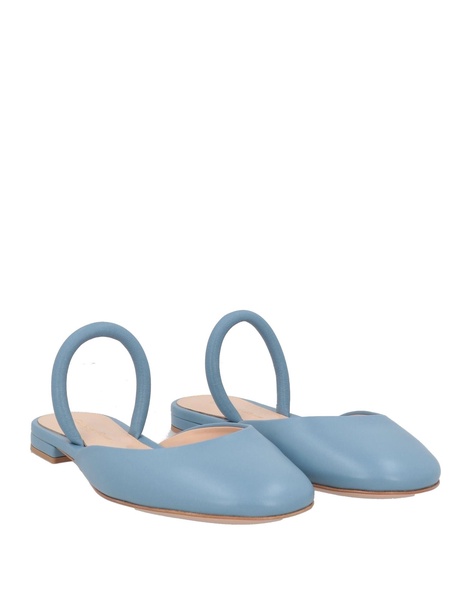 Mules and clogs