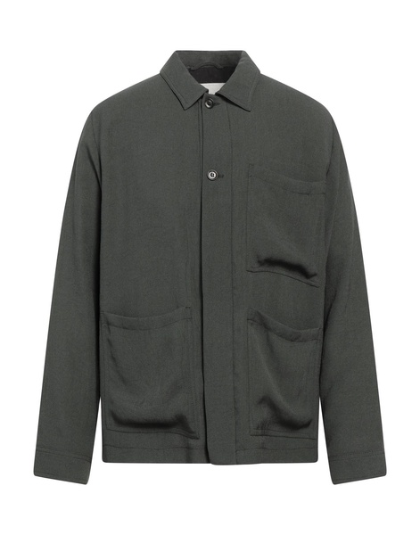 Solid color shirt