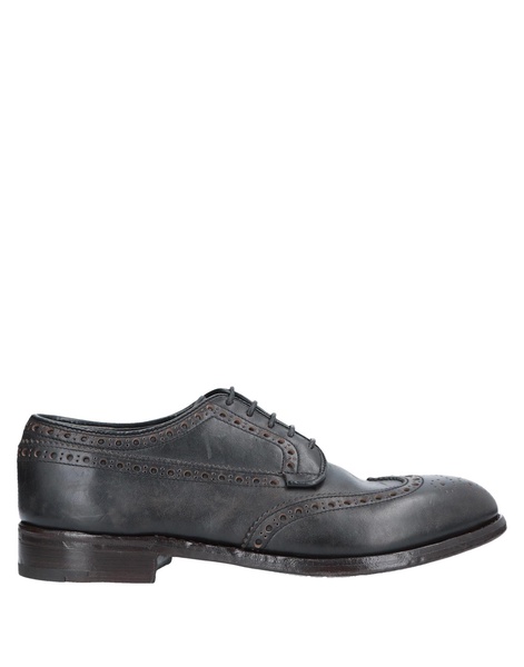 Laced shoes