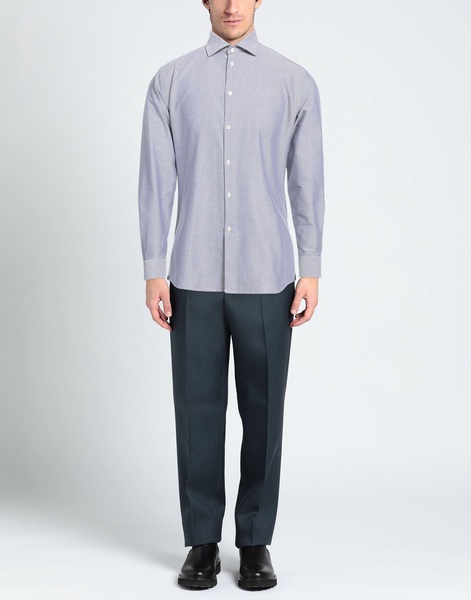 Solid color shirt