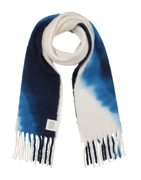 Scarves and foulards