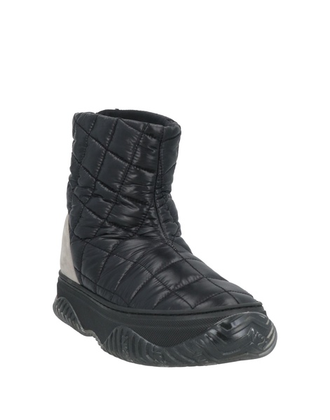 Ankle boot