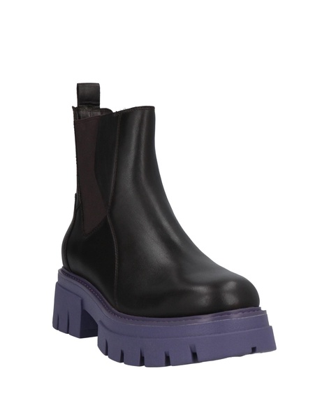 Ankle boot