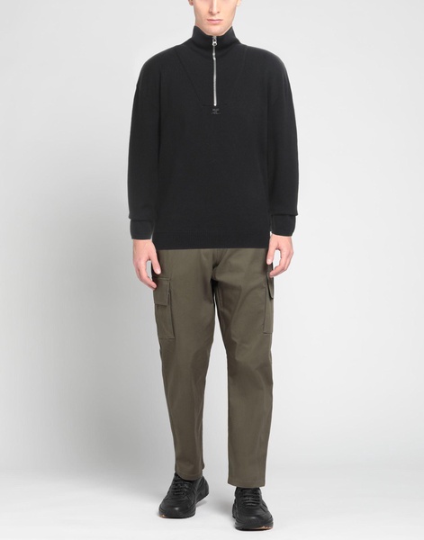 Sweater with zip